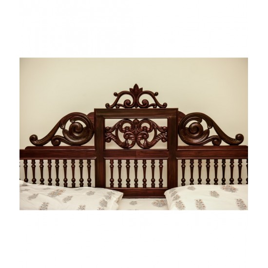 Rosewood Traditional Bed