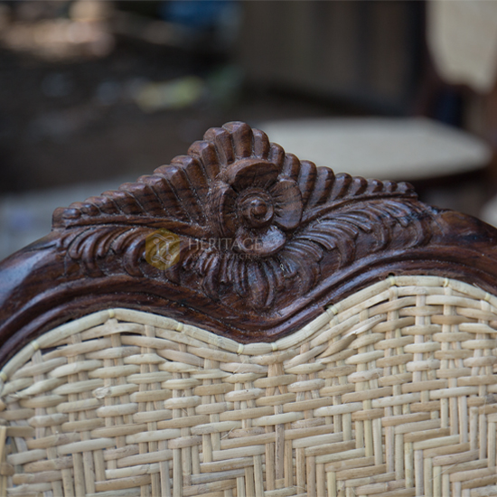 Venadu Style Dining Chair
